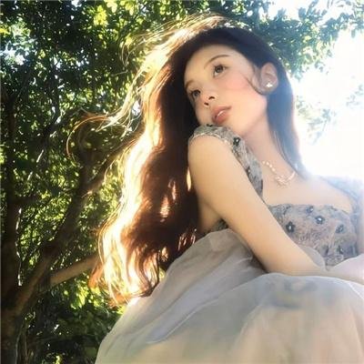 黑衣人